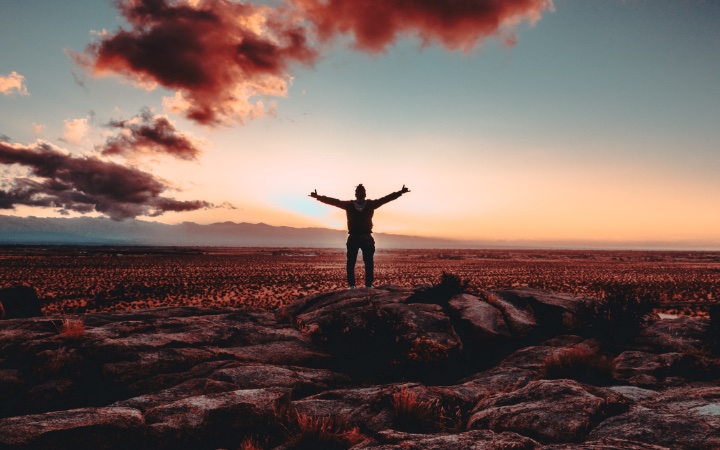 Do not look back: Forgetting those things that are behind us